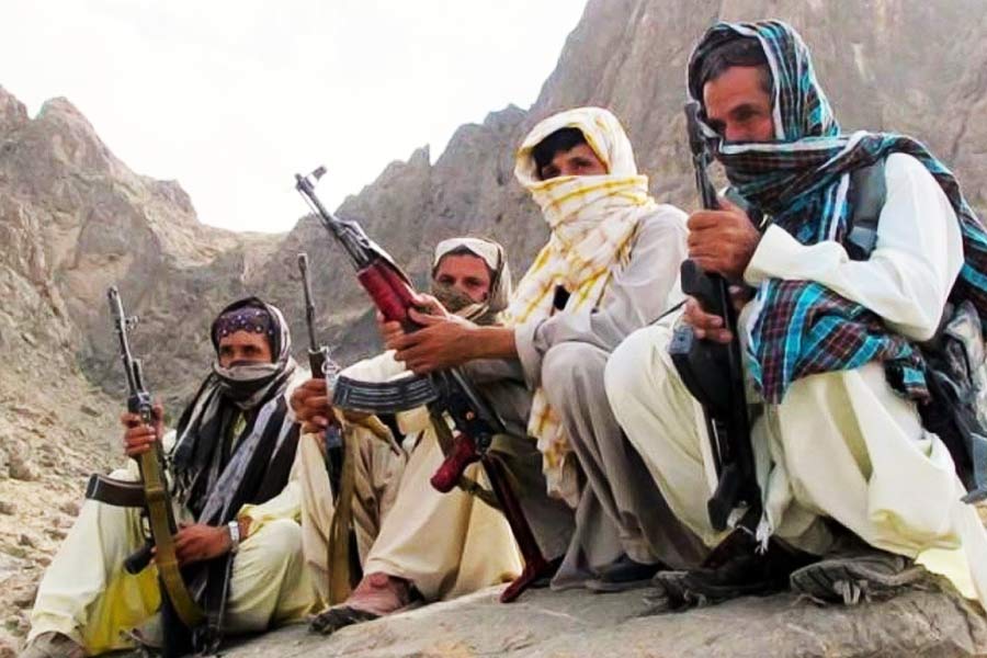 What are the problem between Pakistan-Iran and Pakistan-Afghanistan