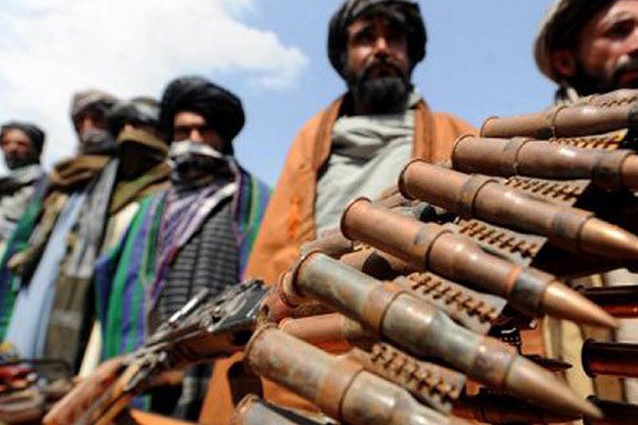 What are the problem between Pakistan-Iran and Pakistan-Afghanistan