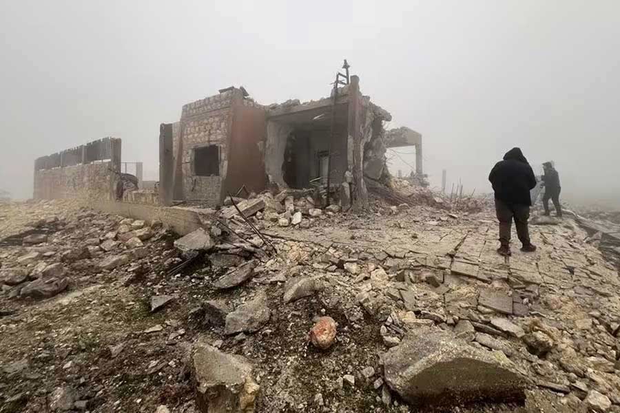 প্রমাণ দেখিয়ে জইশ অল অদলের বিরুদ্ধে ইসলামাবাদকে পদক্ষেপ করতে বলেছিল তেহরান। তারা এ-ও দাবি করেছিল যে, আগামী দিনে ওই সংগঠন ইরানের মাটিতে আরও বড় হামলা চালানোর পরিকল্পনা করছে। 