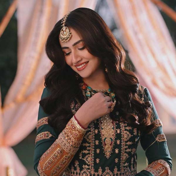 Who is Pak Actress Sana Javed, Pakistani cricketer Shoaib Malik’s second wife