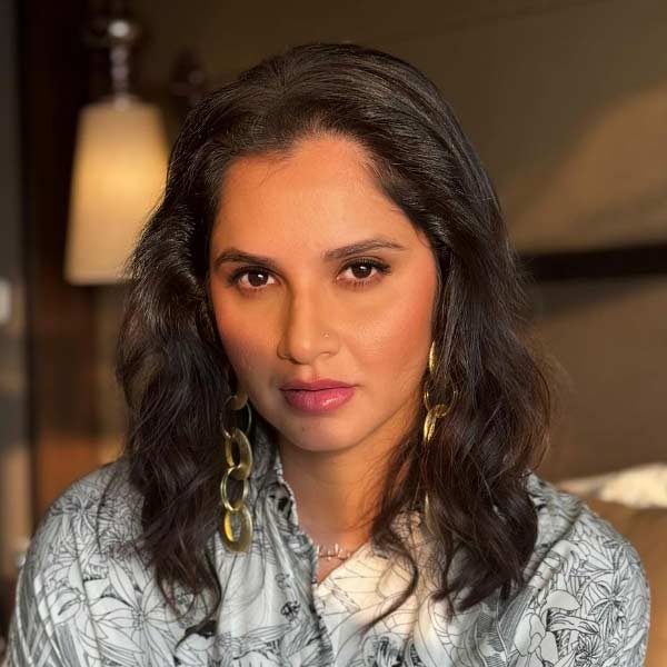 Who is Pak Actress Sana Javed, Pakistani cricketer Shoaib Malik’s second wife