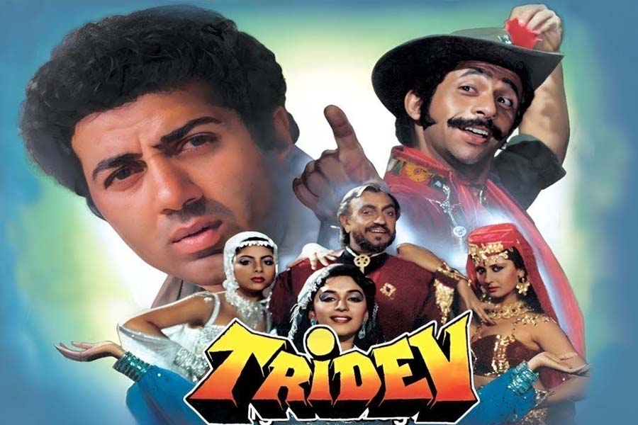 রাজীব রাইয়ের পরিচালনায় ‘ত্রিদেব’ ছবিতে সানি দেওলের বিপরীতে অভিনয় করেন মাধুরী। পরিচালক তাঁর ‘বিশ্বাত্মা’ ছবিতেও অভিনয়ের প্রস্তাব দিয়েছিলেন মাধুরীকে।