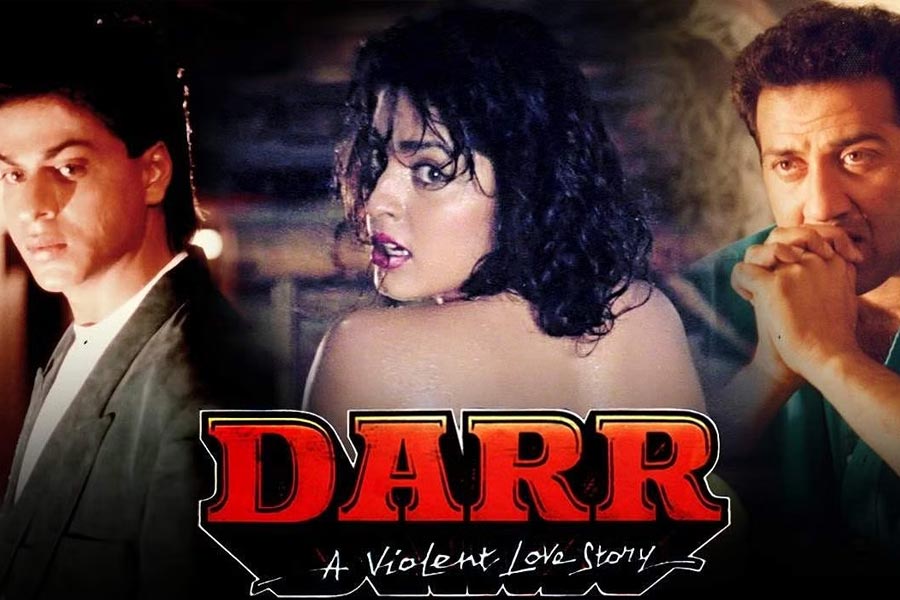 ১৯৯৩ সালে প্রেক্ষাগৃহে মুক্তি পায় ‘ডর’। মুক্তির পর বক্স অফিসেও ভাল ব্যবসা করে শাহরুখ খান, সানি দেওল এবং জুহি চাওলার ছবি।