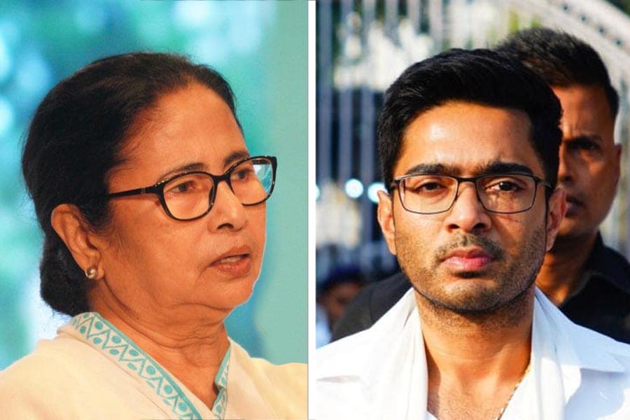 Mamata Banerjee Abhishek Banerjee