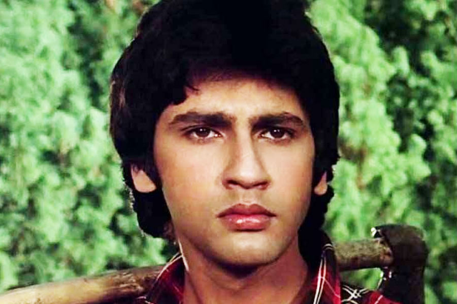 Bollywood actor Rajendra Kumar’s son Kumar Gaurav, was the biggest flop star kid