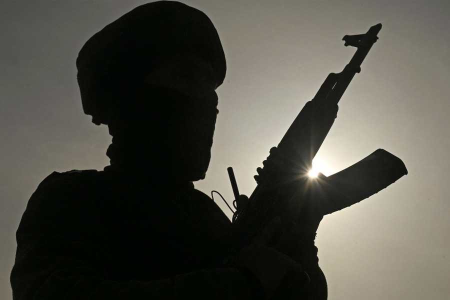 আফগানিস্তান-পাকিস্তান সম্পর্কের যে পতন সম্প্রতি লক্ষ্য করা গিয়েছে, তার অন্যতম কারণ হিসাবে ‘তেহরিক-ই-তালিবান পাকিস্তান (টিটিপি)’-এর কার্যকলাপকেই দেখছেন কূটনীতিকরা।