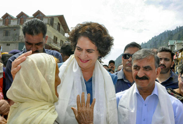 প্রসঙ্গত, হিমাচলই প্রথম কংগ্রেসশাসিত কোনও রাজ্য, যেখানে রামমন্দিরের উদ্বোধনের দিন ছুটি ঘোষণা করা হল। অবিজেপি শাসিত রাজ্যগুলির মধ্যে কেবল ওড়িশা সোমবার অর্ধদিবস ছুটি ঘোষণা করেছিল।