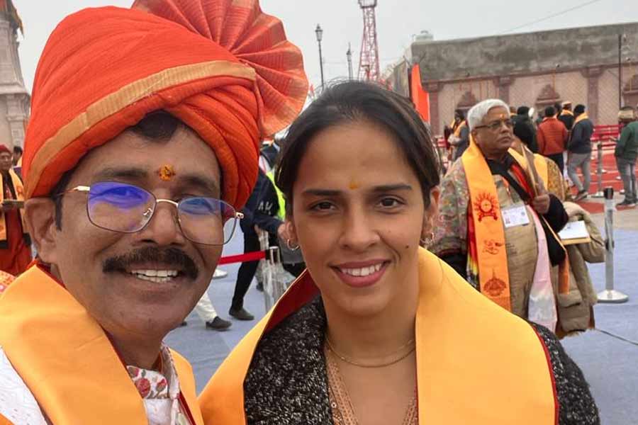 রামলালার ‘প্রাণপ্রতিষ্ঠা’র অনুষ্ঠানে উপস্থিত রয়েছেন ভারতীয় ব্যাডমিন্টন খেলোয়াড় সাইনা নেহওয়াল।