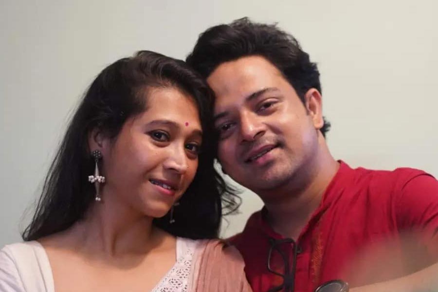 Haldi ceremony pictures of Bengali actor Satyam Bhattacharya and Saswati Sinha goes viral on social media