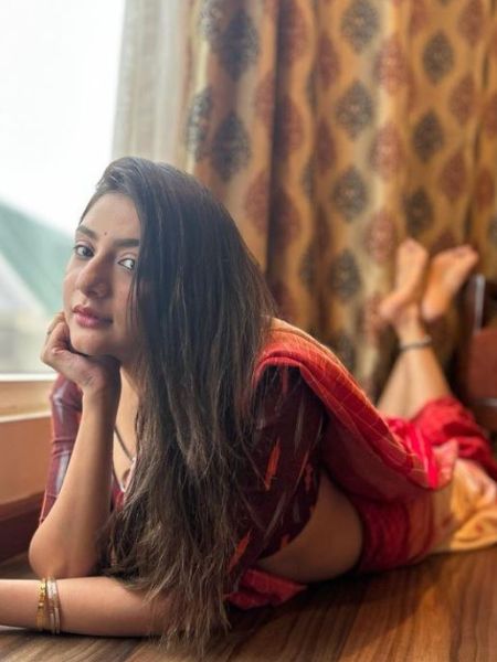 Beautiful saree look of Bengali TV actress Swikriti Majumder dgtl