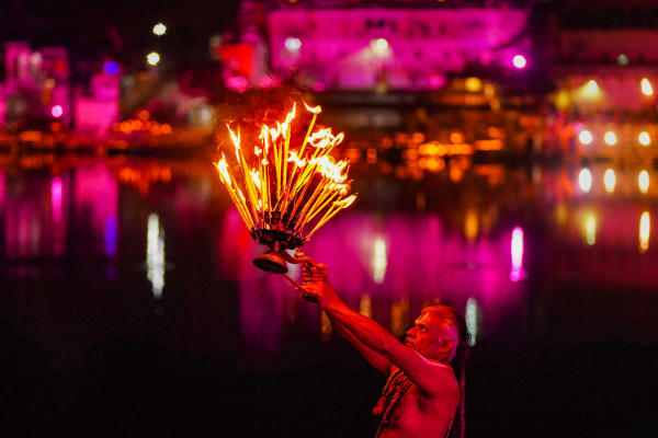 আগামী দিনে এই মন্দির যে লক্ষ লক্ষ তীর্থযাত্রী এবং পর্যটকদের আকর্ষণ করবে, তা আর বলার অপেক্ষা রাখে না।