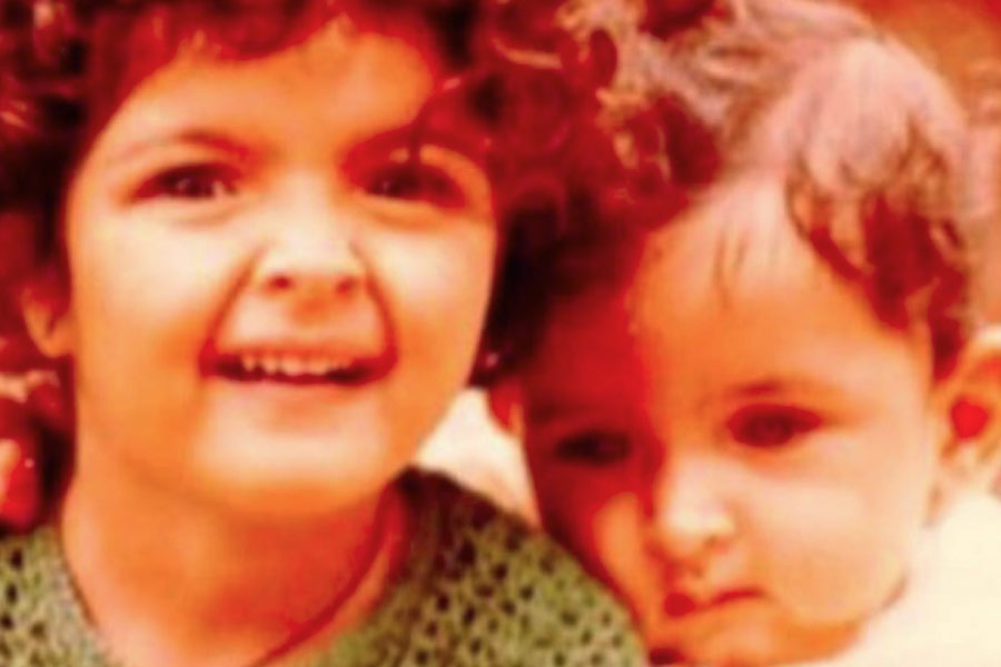 Hrithik Roshan pens a sweet note to his sister Sunaina Roshan on her birthday