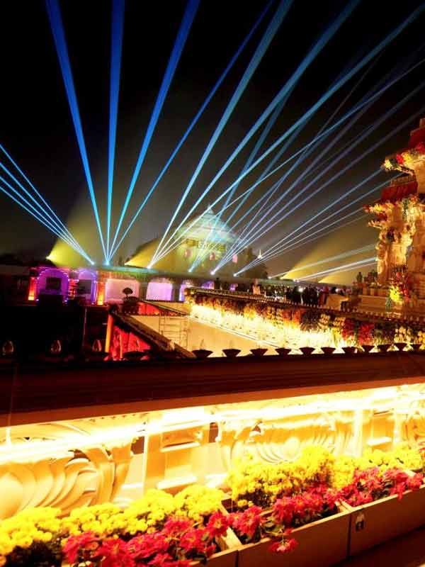 মাইসুরুর শিল্পীর তৈরি বিগ্রহ গর্ভগৃহে স্থান পেলেও সেই দৌড়ে ছিল আরও দুই বিগ্রহ। গর্ভগৃহে স্থান না পেলেও বিগ্রহ দু’টি মন্দিরেই রাখা হবে।