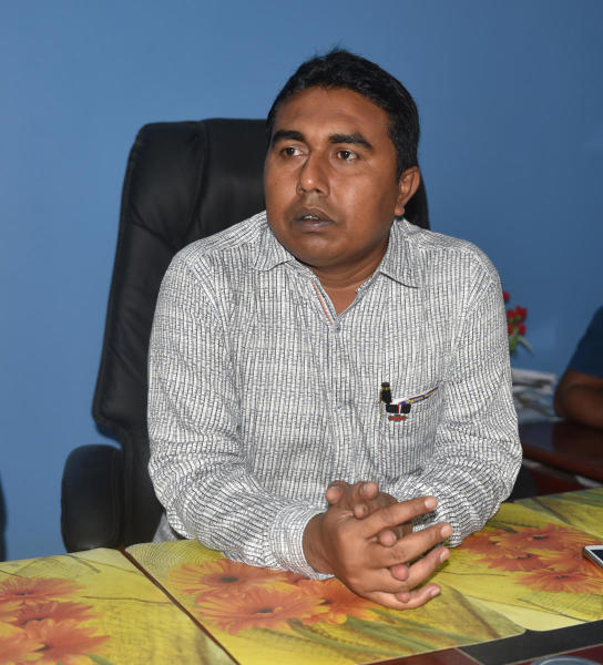 আর কী পাওয়া গিয়েছে? শাহজাহানের বাড়িতে পাওয়া গিয়েছে ‘শাহজাহানের বাজার’ বা শেখ শাহজাহান মার্কেটের বিস্তারিত প্রজেক্ট রিপোর্টের বই। 