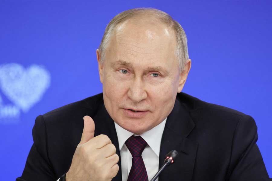 Is Vladimir Putin richest politician of world