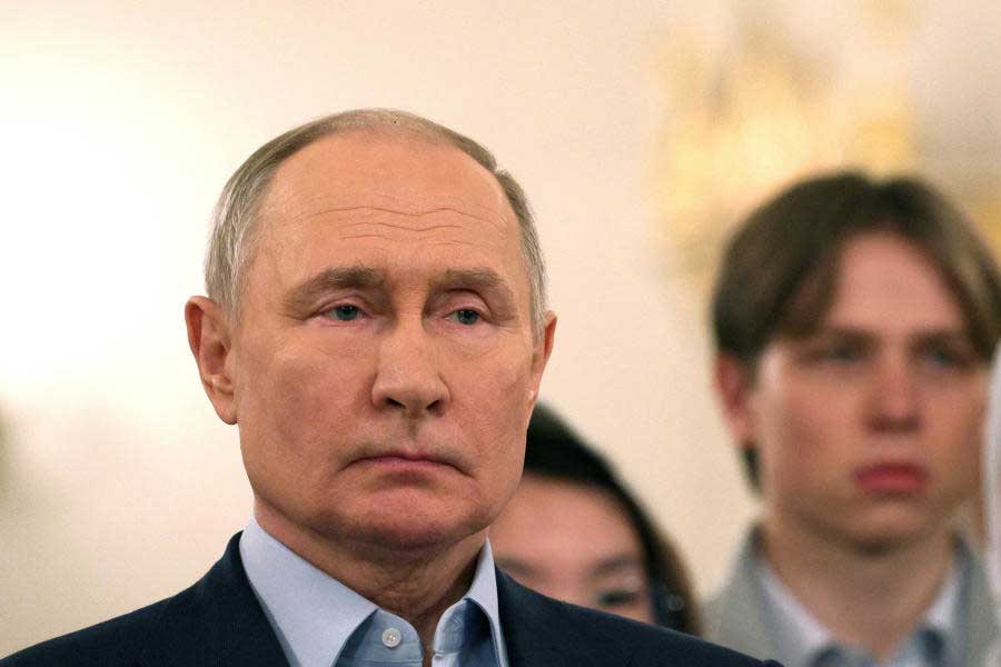 Is Vladimir Putin richest politician of world