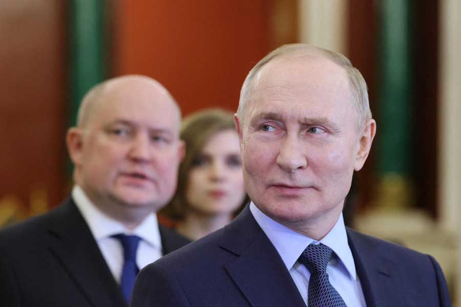 Is Vladimir Putin richest politician of world