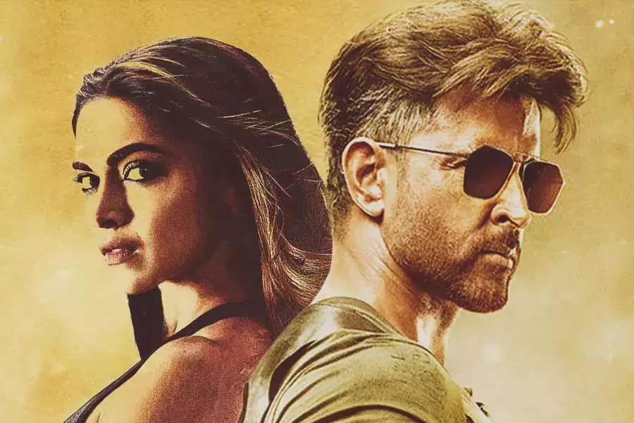 Hrithik Roshan and Deepika Padukone’s film Fighter eyes for rupees 30 crore on opening day