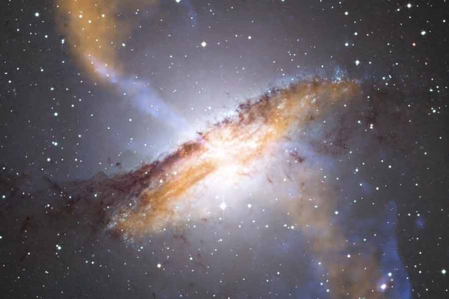 Planet with water discovered outside solar system by using Hubble telescope