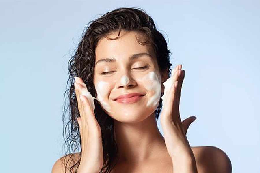 Which facewash is best for skin type.