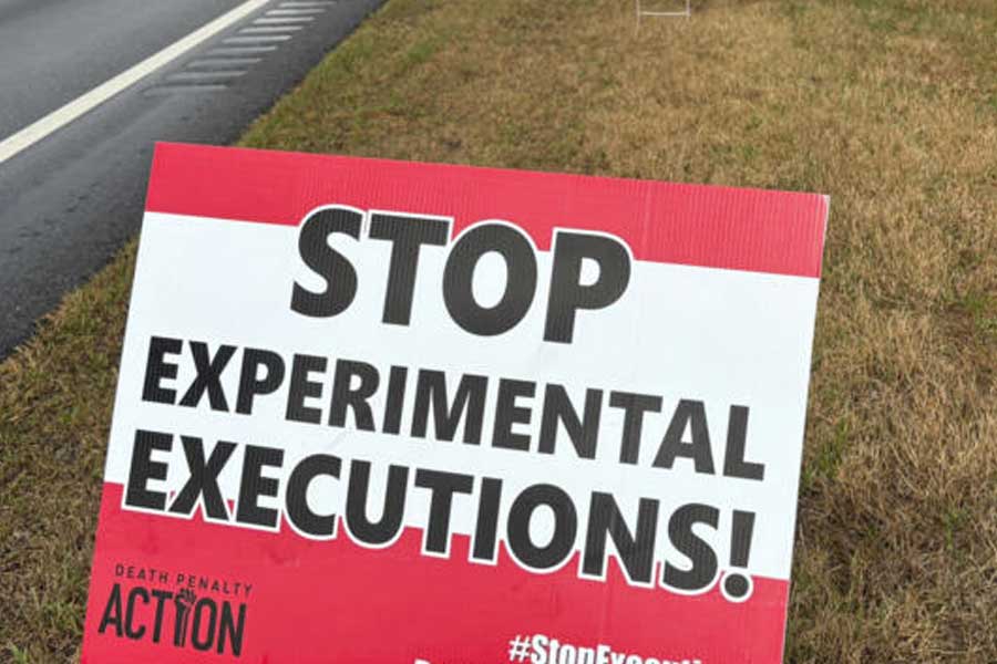 Alabama executes man by nitrogen gas for the first time in the U.S.