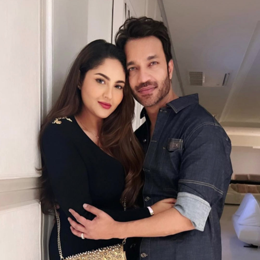 Ankita Lokhande’s Fans shocked Vicky Jain romantic picture viral on internet