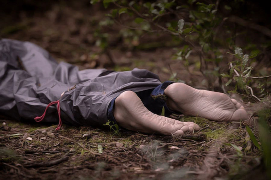 মৃত্যুর কয়েক দিন পর যুগলের মৃতদেহ উদ্ধার করা হয় পরি টিব্বার পাহাড়ি জঙ্গল থেকে। বাজ পড়ে মৃত্যু হওয়ার ফলে তাঁদের দু’জনের দেহই সম্পূর্ণ পুড়ে গিয়েছিল বলে দাবি স্থানীয়দের।