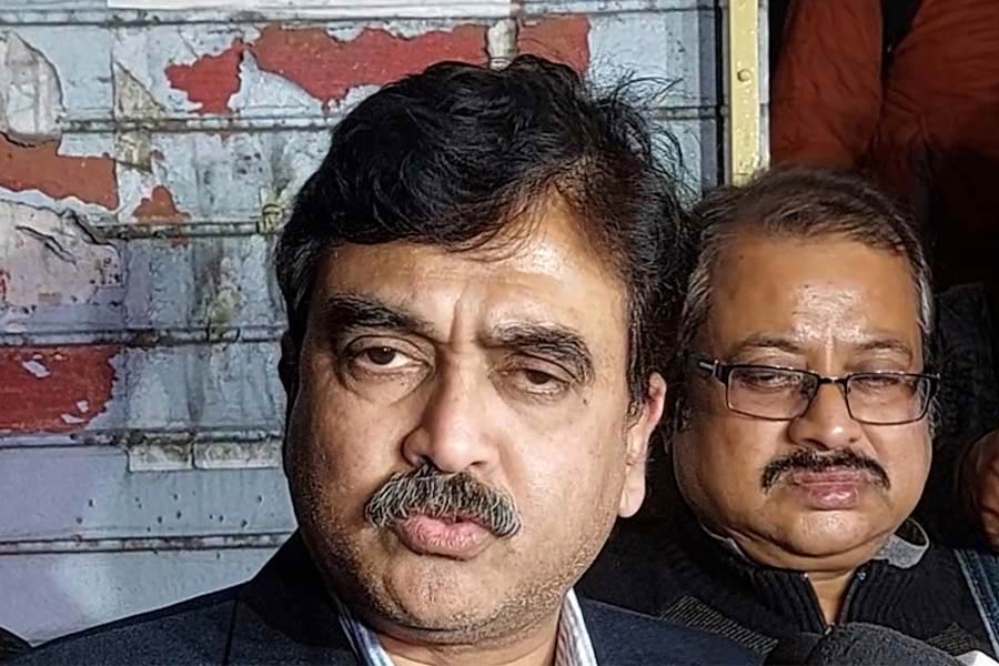 বিচারপতি গঙ্গোপাধ্যায় এই মামলায় যে নির্দেশ দিয়েছেন, তার বিরুদ্ধে মামলার (এসএলপি) আবেদন জানায় রাজ্য। সুপ্রিম কোর্ট সেই অনুমতিও দিয়েছে। মামলাটি করা হয়েছে রাজ্যের তরফে। 