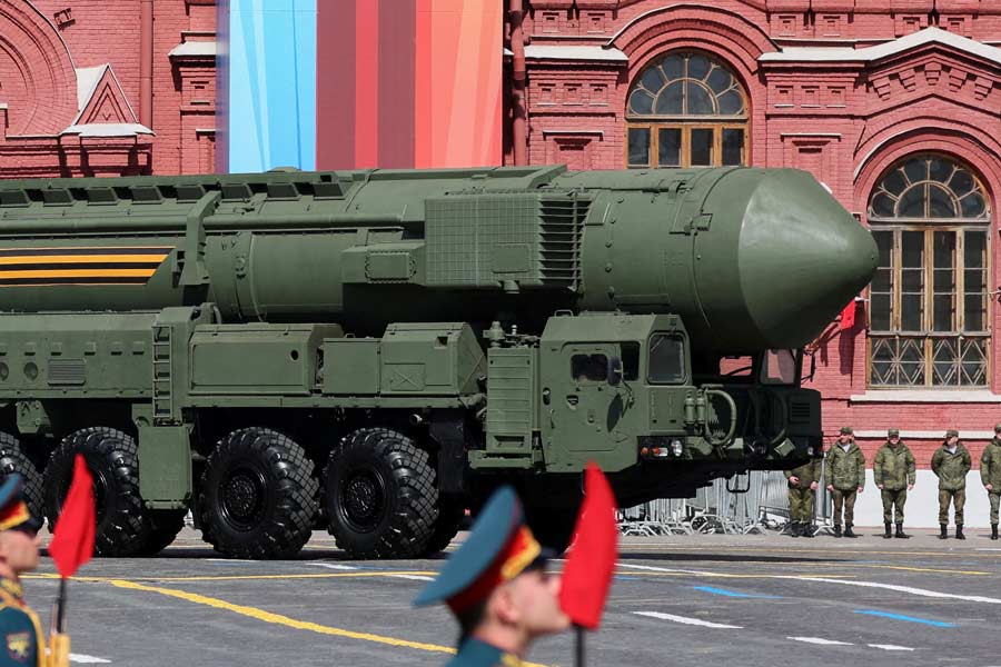 ‘ফেডারেশন অফ আমেরিকান সায়েন্টিস্ট’-এর বিজ্ঞানী হ্যান্স এম ক্রিস্টেনসেন, ম্যাট কোর্দা, এলিয়ানা জনস এবং হার্বার্ট স্কোভিল সেই রিপোর্ট প্রস্তুত করেছেন।