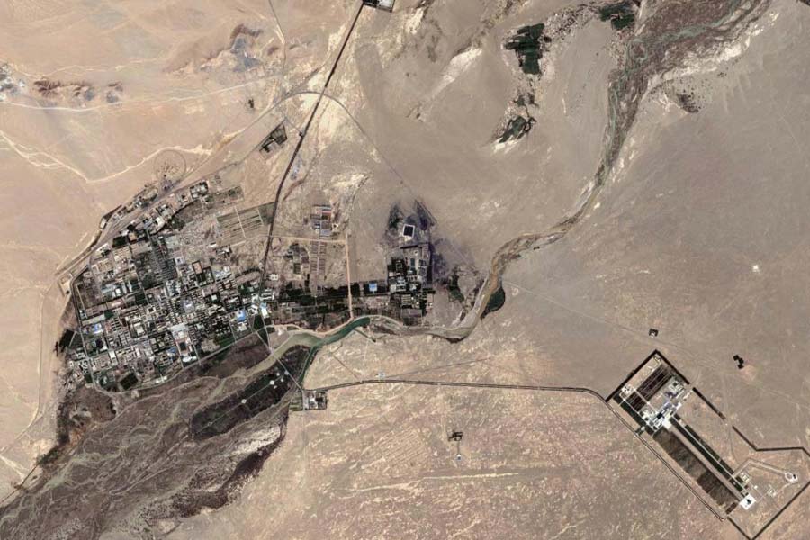 লপ নুরের পরমাণু অস্ত্র পরীক্ষাগারের উপগ্রহচিত্র নিয়ে বছরের পর বছর ধরে গবেষণা করে চলেছেন রেনি বাবিয়ার্জ। তিনি অতীতে পেন্টাগনের হয়ে কাজ করেছেন। সেই রেনিই এ বার লপ নুরের সক্রিয় হয়ে ওঠার বিষয়টি নিশ্চিত করেছেন। ১৯৬৪ সালের ১৬ অক্টোবর প্রথম বার এই লুপ নুরে পরমাণু অস্ত্র পরীক্ষা করেছিল চিন।