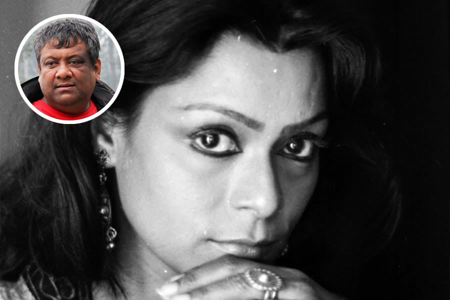 Director Kaushik ganguly gives his reaction after the death of Sreela Majumdat