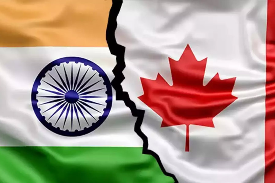 ফলে খলিস্তনি ‘ইস্যু’ নিয়ে ভারত এবং কানাডার কূটনৈতিক সম্পর্কে বড়সড় চিড় ধরেছে। এবং কানাডা এখন ভারতের দিকে অভিযোগের যে তির ছুড়েছে, তা সেই চিড়কে ফাটলে পরিণত করতে পারে বলেও মনে করছেন কূটনৈতিক বিশেষজ্ঞদের একাংশ।  