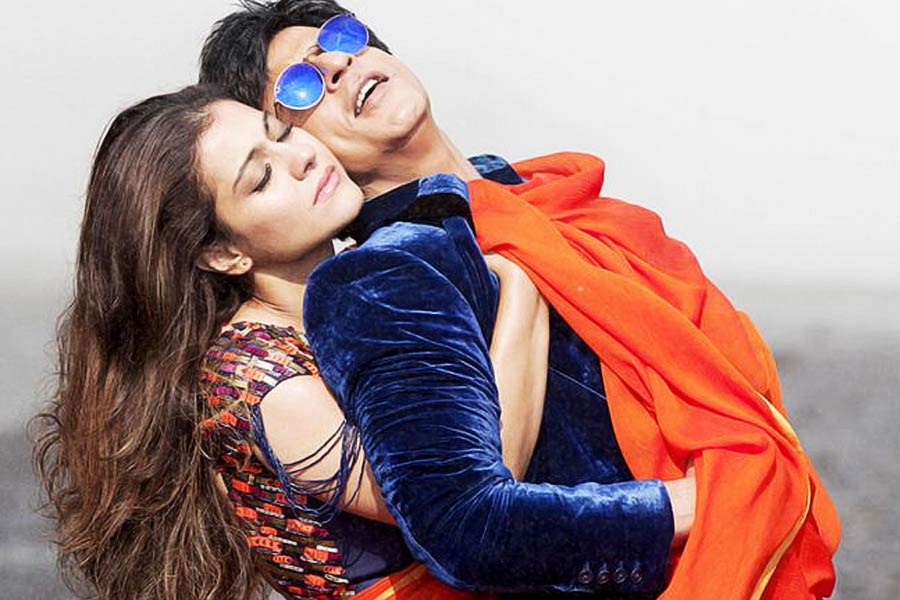 শাহরুখের পাশাপাশি ‘দিলওয়ালে’ ছবির মূল চমক ছিল শাহরুখ-কাজল জুটি। ২০১০ সালে মুক্তিপ্রাপ্ত ‘মাই নেম ইজ় খান’-এর পর আবার বড় পর্দায় একসঙ্গে অভিনয় করেছিলেন শাহরুখ এবং কাজল।