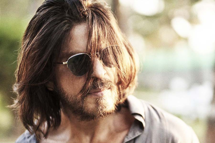 সাক্ষাৎকারে রোহিত বলেন, ‘‘আমি চাই এর পর শাহরুখের সঙ্গে যে ছবিতে কাজ করব তা যেন ‘চেন্নাই এক্সপ্রেস’-এর চেয়েও ব়ড় হয়।’’ তা হলে কি পরিচালক ইঙ্গিত দিলেন বড় মাপের ছবি ছাড়া শাহরুখকে অভিনয়ের প্রস্তাব দেবেন না তিনি?