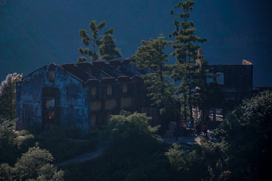 লাম্বি দেহার খনি থেকে যে আলো বা শব্দ শোনা যায় তার নেপথ্যে আসলে কী রয়েছে তার সত্যতা এখনও জানা যায়নি। উত্তরাখণ্ডের এই খনি এখন পরিত্যক্ত।