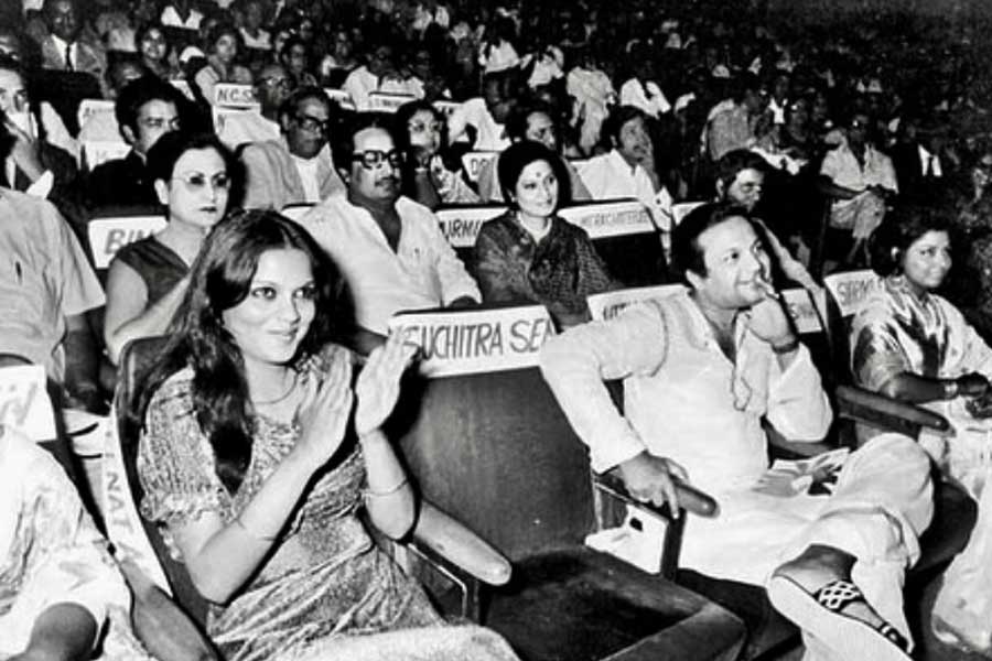 Zeenat Aman shares rare photo with Uttam Kumar remembers the joys of movie going