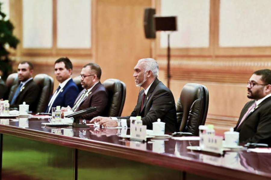 কিন্তু সংঘাতের পরিস্থিতি তাতে প্রশমিত হয়নি। মলদ্বীপের অন্দরেও সমালোচনার মুখে পড়েন মুইজ্জু।