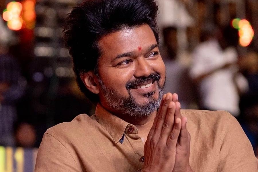 Thalapathy Vijay to enter Tamil Nadu Politics and already began the process of Registration of his party