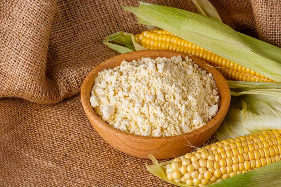 Five uses of corn flour in the kitchen.