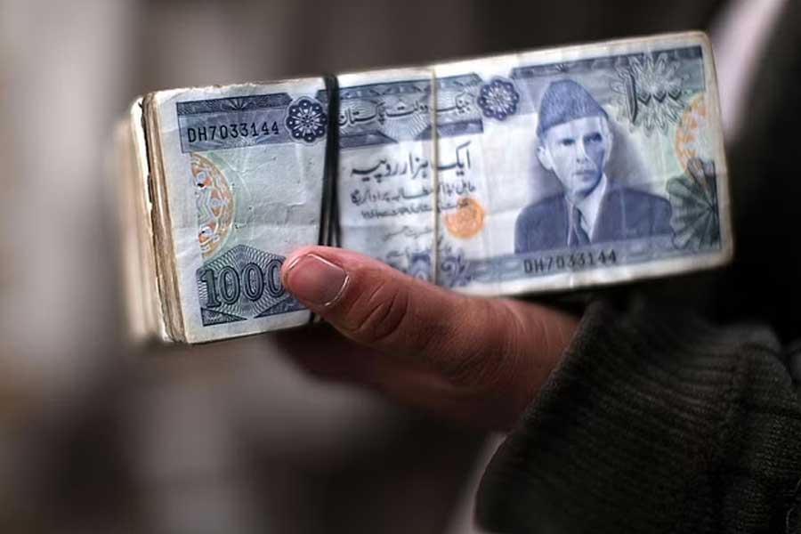 Pakistan will issue new notes to to deal with the menace of counterfeit currencies