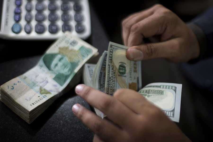 Pakistan will issue new notes to to deal with the menace of counterfeit currencies