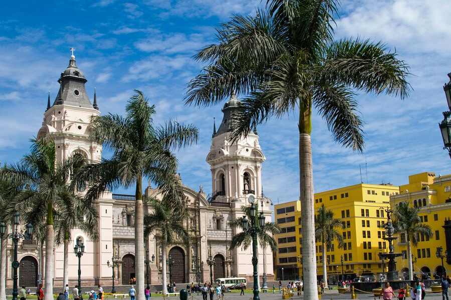 The city in PERU sees no rain why 