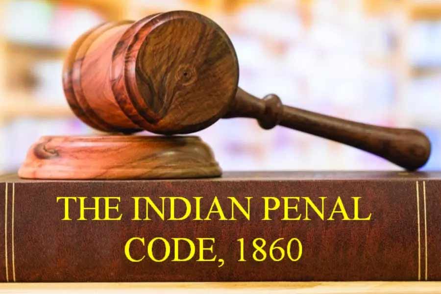 ১৮৬০ সালে তৈরি হয় ‘ইন্ডিয়ান পেনাল কোড’ (ভারতীয় দণ্ডবিধি)। তার পরিবর্তে সোমবার থেকে কার্যকর হয়েছে ‘ভারতীয় ন্যায় সংহিতা’।