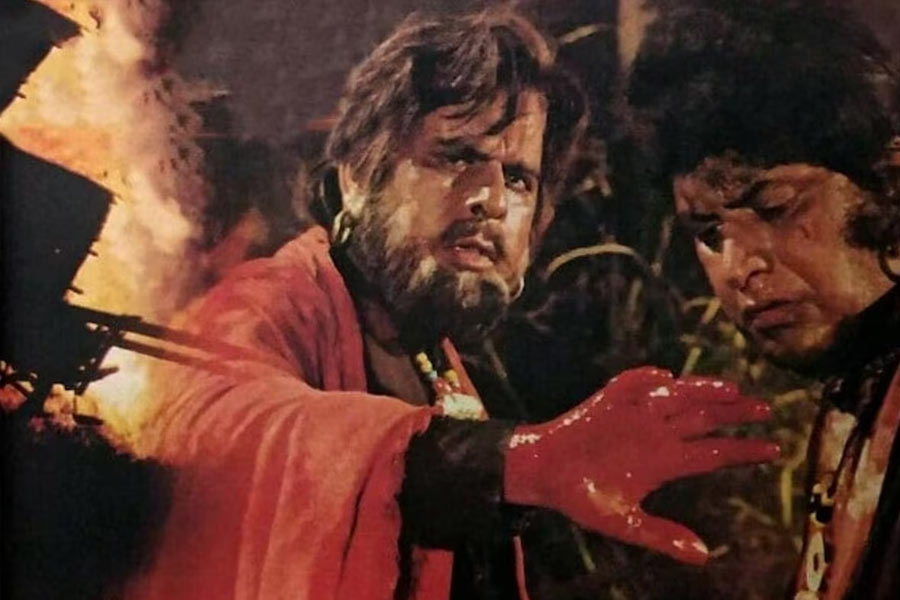 চার বছরের বিরতির পর ‘ক্রান্তি’ ছবির হাত ধরে কামব্যাক করেছিলেন দিলীপ। আশির দশকে তিন কোটি টাকা খরচ করে তৈরি হয়েছিল এই ছবি।