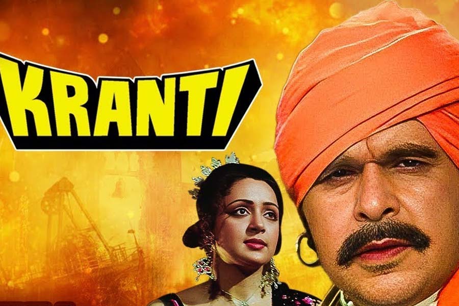 ১৯৮১ সালের ফেব্রুয়ারি মাসে প্রেক্ষাগৃহে মুক্তি পায় ‘ক্রান্তি’। বলিপাড়ার অধিকাংশের দাবি, ছবিমুক্তির পরেই বক্স অফিস থেকে ২০ কোটি টাকার ব্যবসা করে ব্যবসার দিক থেকে ‘শোলে’কে টপকে যায় ‘ক্রান্তি’।
