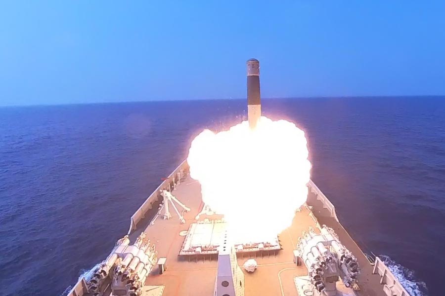 তা ছাড়া পাকিস্তানও জম্মু কিংবা কাশ্মীর সীমান্তে অনুপ্রবেশে মদত দিয়ে থাকে। যুদ্ধবিরতি লঙ্ঘন করে। এই সমস্ত বিষয়ে কার্যকরী হতে পারে সেবেক্স-২।