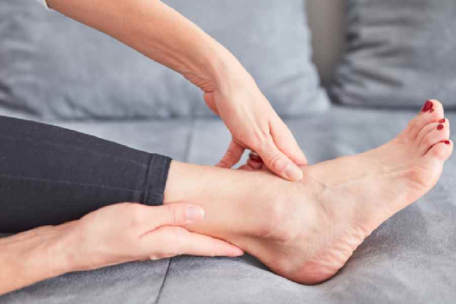 Five smart tips for diabetic foot care in rainy season
