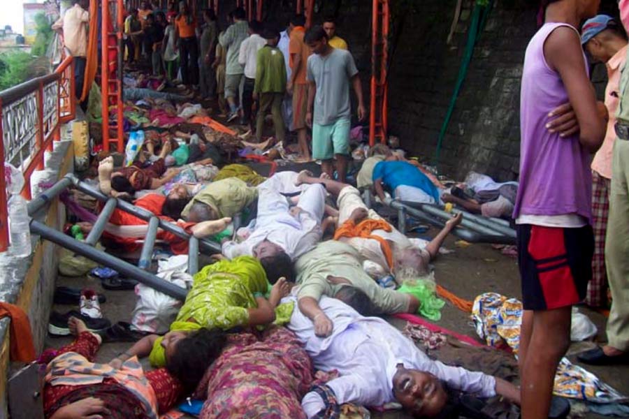 ২০০৬ সালের জানুয়ারিতে অগস্টে হিমাচল প্রদেশের বিলাসপুরে নয়না দেবী মন্দিরের পাহাড়ি পথে বিপুল সংখ্যক পুণ্যার্থীর ধাক্কাধাক্কির ফলে পদপিষ্ট হয়ে এবং খাদে পড়ে মারা যান ১৫০ জন।