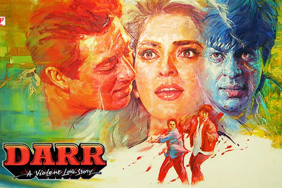 ১৯৯৩ সালে যশ চোপড়ার পরিচালনায় প্রেক্ষাগৃহে মুক্তি পায় ‘ডর’। শাহরুখের পাশাপাশি এই ছবিতে অভিনয় করেন সানি দেওল এবং জুহি চাওলা। এই ছবিতে খলনায়কের চরিত্রে অভিনয় করে শাহরুখ প্রশংসা অর্জন করলেও ছবিনির্মাতাদের পছন্দ ছিল ভিন্ন।