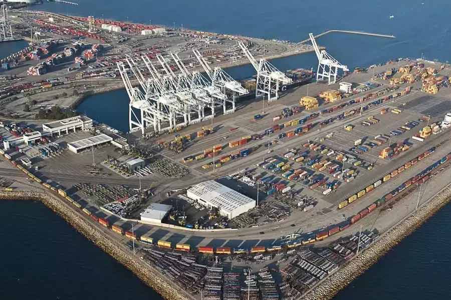 এই করিডরকে ‘মাল্টি ট্রান্সপোর্ট করিডর’ বলা হয়। কারণ রেলপথ ছাড়াও সড়ক এবং জলপথ ব্যবহার হয় এই যাত্রাপথে। রাশিয়া থেকে ইরান হয়ে কয়লাবোঝাই ট্রেন এসে পৌঁছয় চাবাহার বন্দরে। সেখান থেকে জাহাজে করে ভারতে আনা হয়েছে কয়লা।